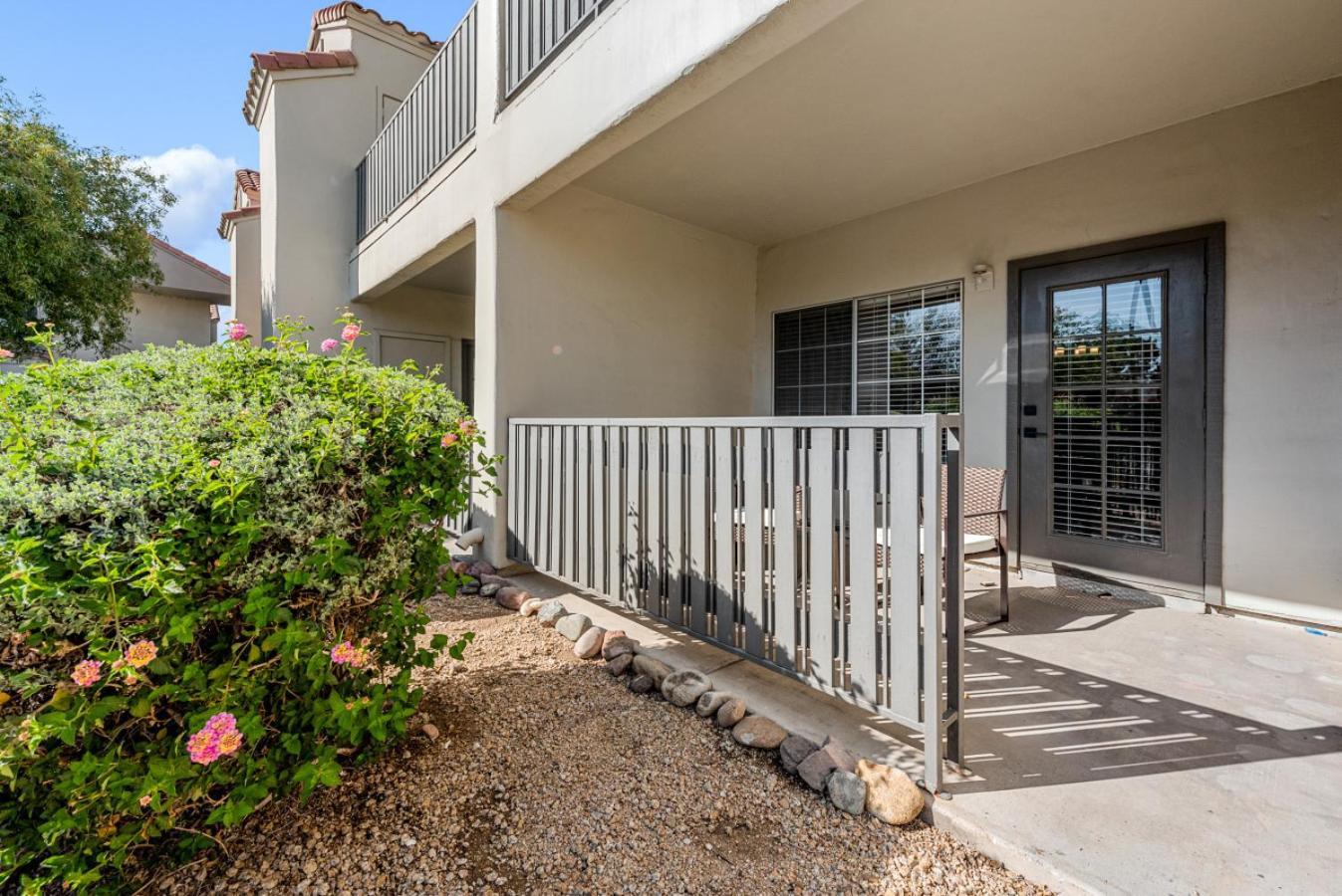 Apartment Stylish 2br-pool, Yoga Rm, Gym, Cabanas, Bbq,prkng